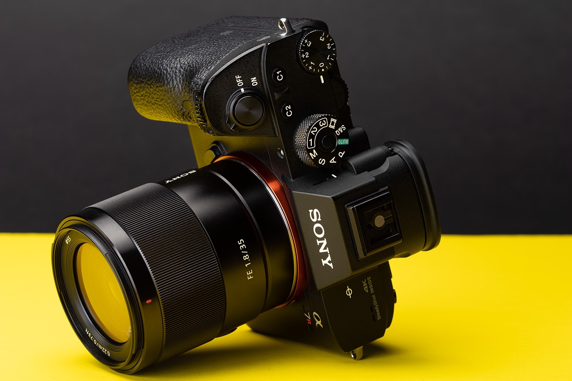 Sony FE 35mm Review: Picture Quality, Video Quality, Performance, and Why Should You Buy it?