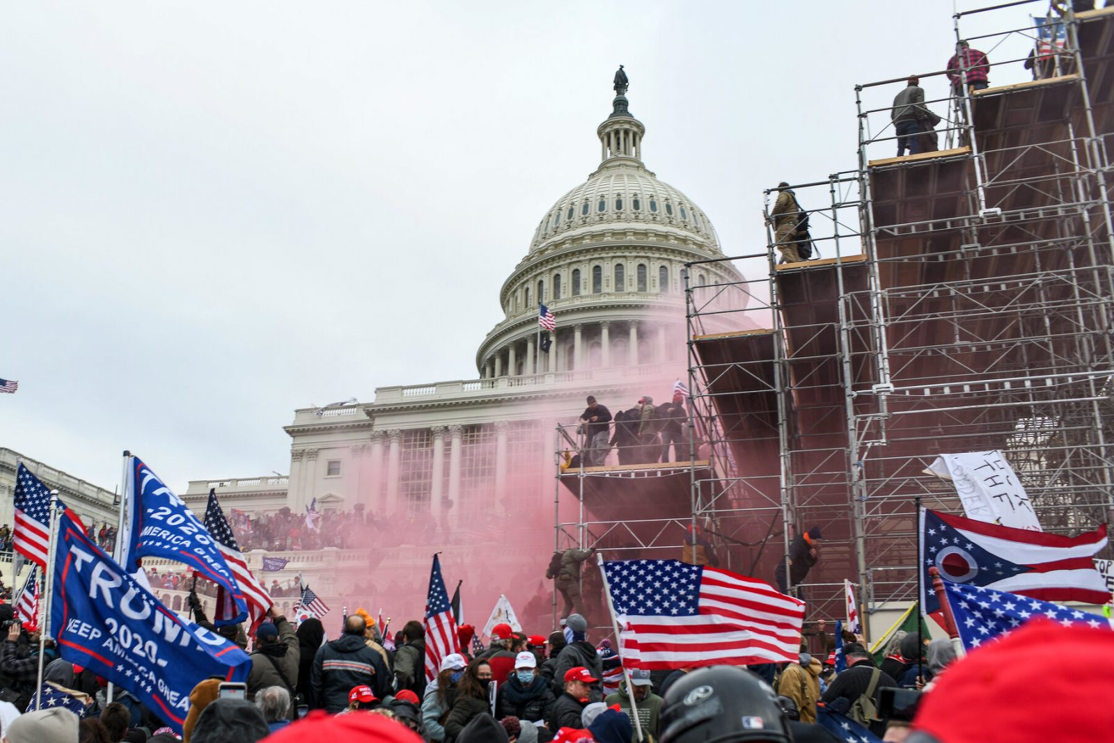 Why Were the Cell Networks Terminated Because of the US Capitol Riot?