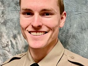 Suspect in killing of Idaho sheriff's deputy fatally shot